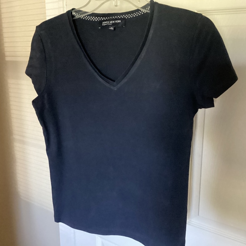 Jones New York Tee Shirt